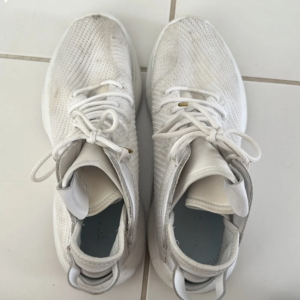 Adidas men’s size 10.5 White CG4819 Running Basketball Gym Workout Sneakers - Picture 7 of 8